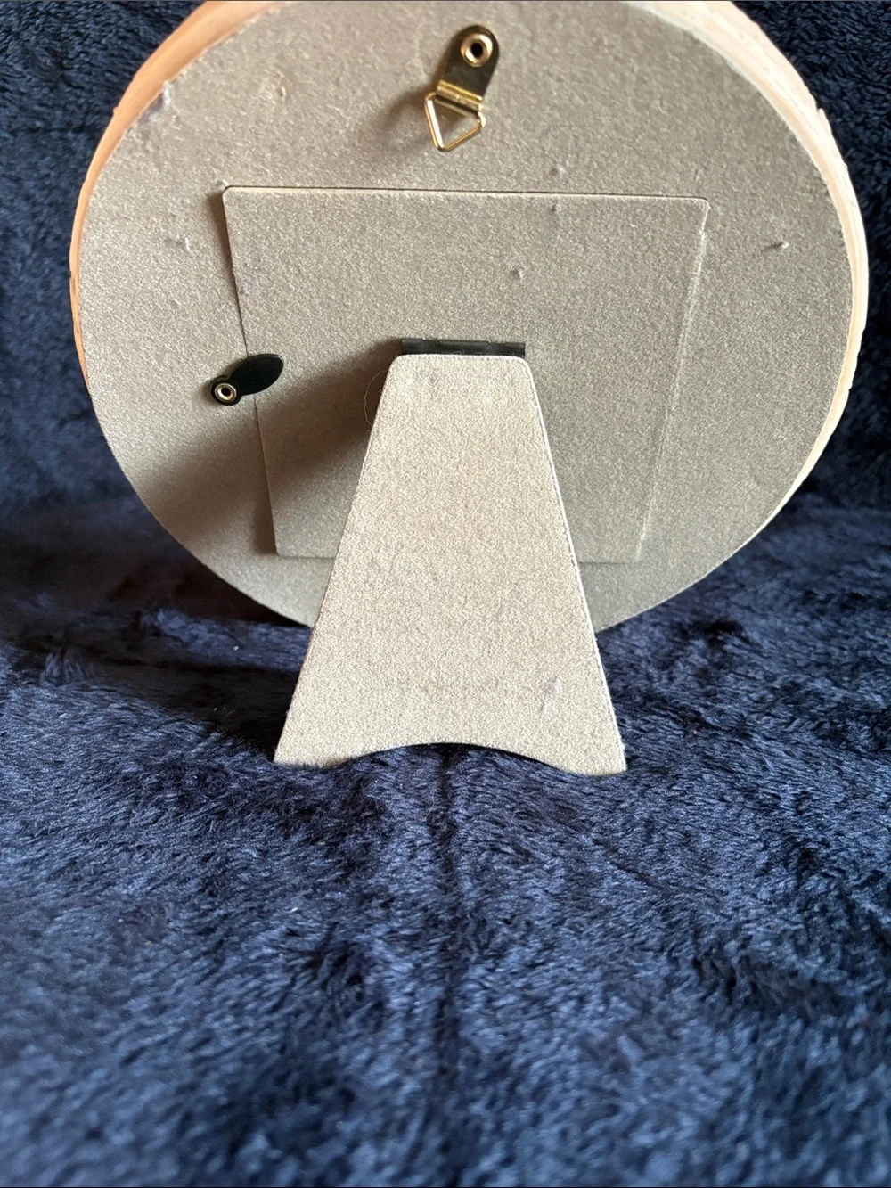 Handcrafted Cream Floral Round Home Art Frame